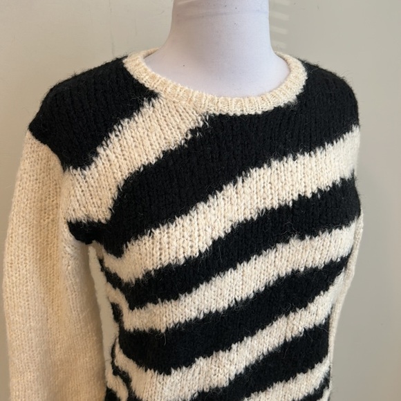 Trina Turk Irish Coffee 2 Alpaca Blend Zebra Stripe Sweater - Picture 6 of 8